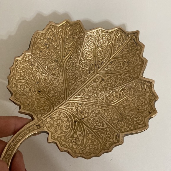 Brass items bundle - Picture 3 of 5